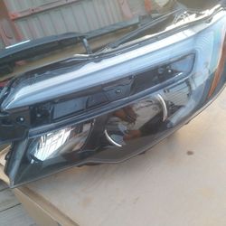 Honda Drivers Headlight OEM Part