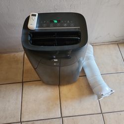 LG 8,000 BTU Smart Wi-Fi Portable Air Conditioner - Excellent Condition