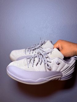 Like new Jordan 12 size 11