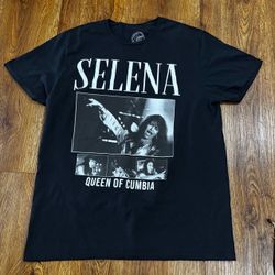Selena Official merchandise women’s large graphic tee music Latin