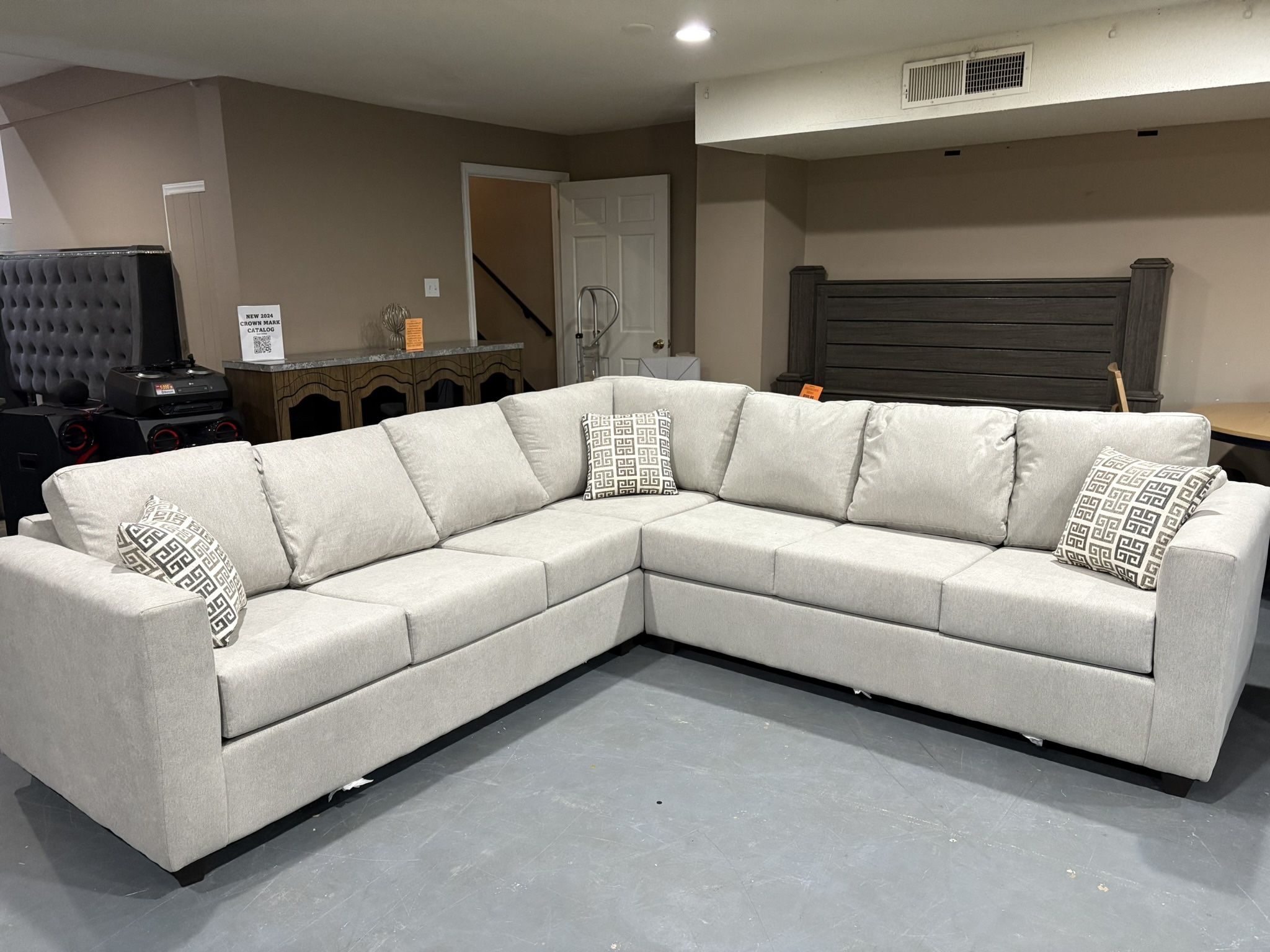 New 7 Seat Sectional