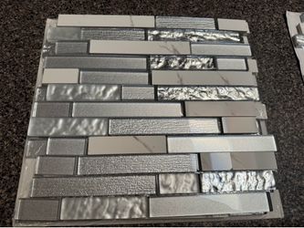 Wisteria Ice interlocking tile