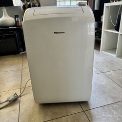 NEEDS TO GO ASAP!! $350 OBO!!! Hisense - Portable Air Conditioner