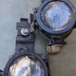 98-2002 Chevrolet CAMARO FOG LIGHT WITH BRACKET, USED