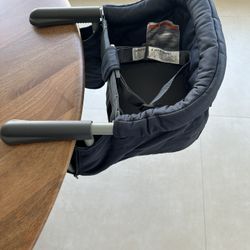 ***BRAND NEW  INGLESINA FAST TABLE CHAIR***