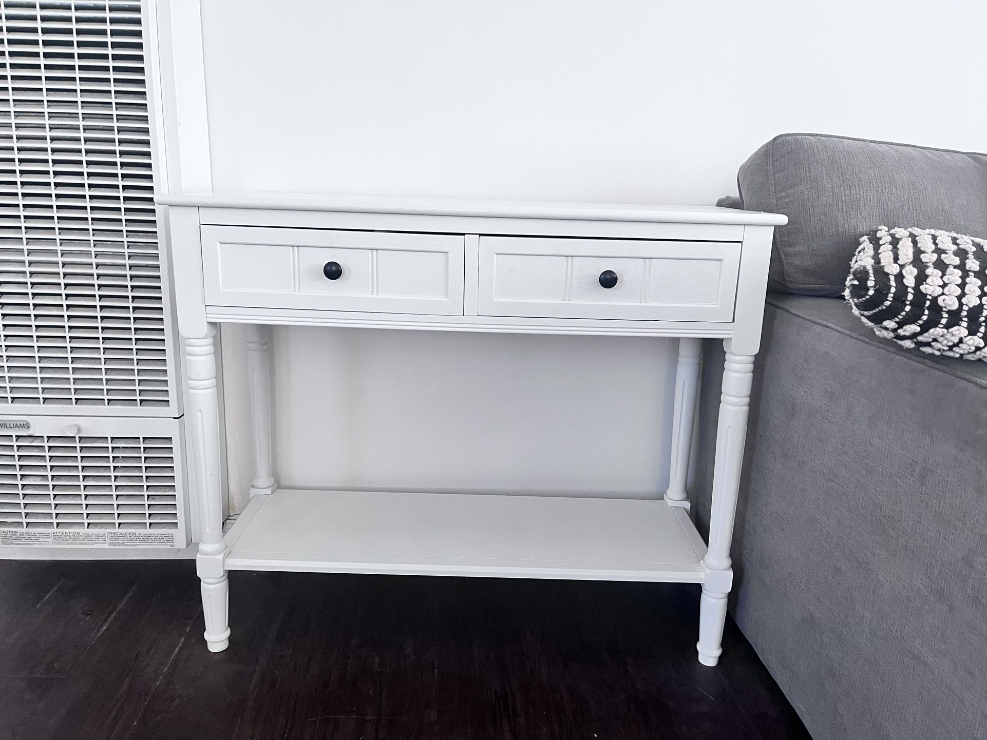 Malmesbury 35.8” Console Table 