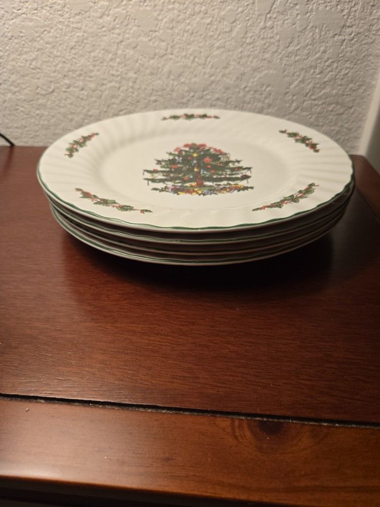 Christmas Decorative Plates