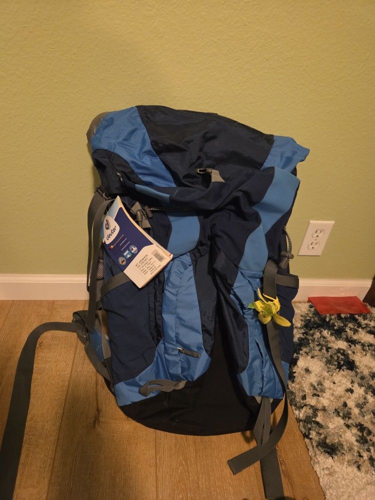 Women's Dueter Backpacking Backpack