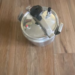 Pressure Cooker Brand New
