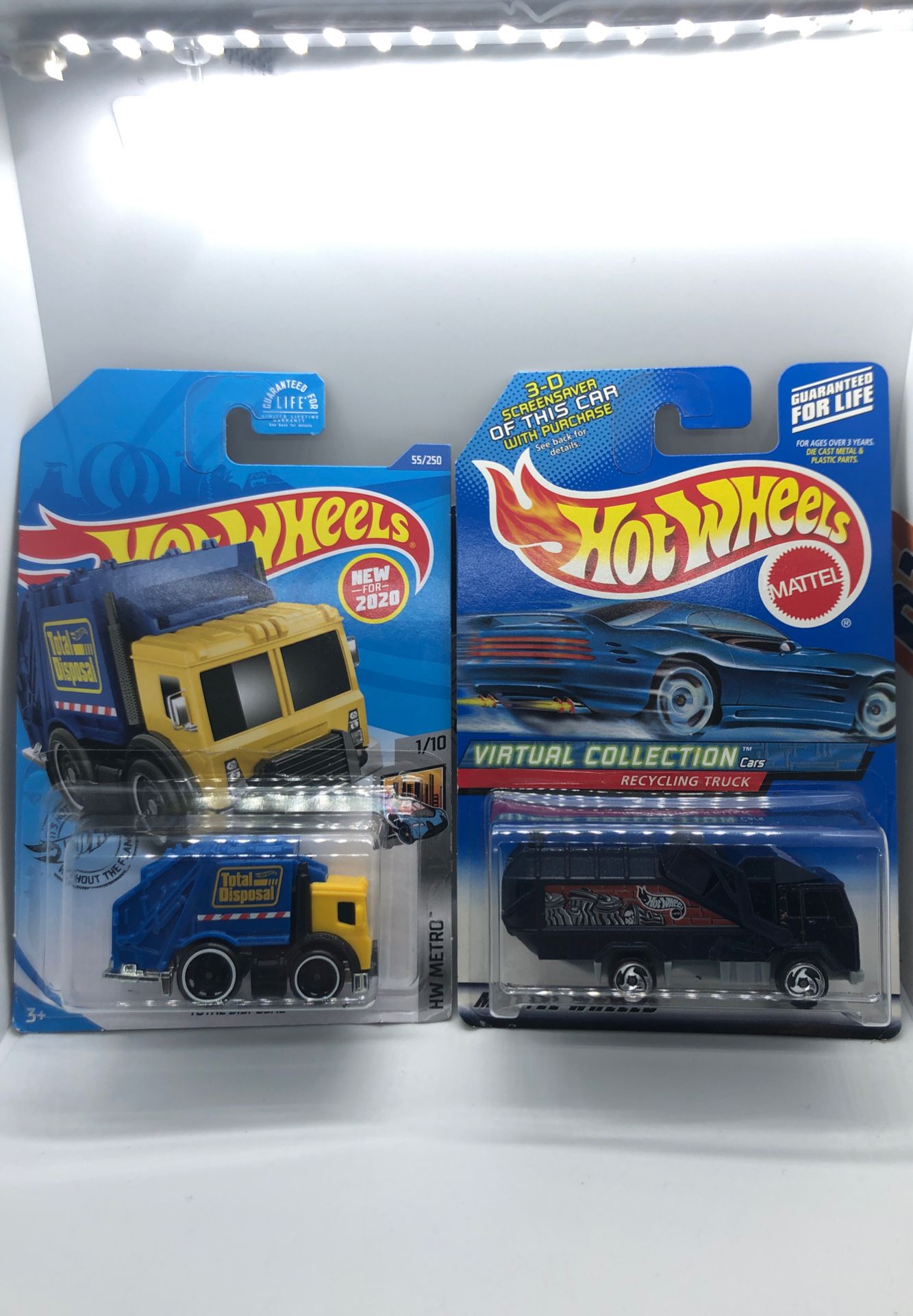 HOT WHEELS