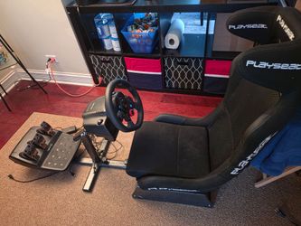 Playseat cockpit w/ G29