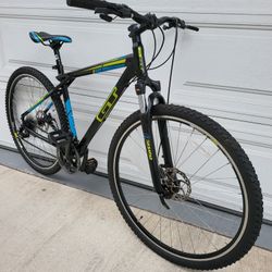 GT 29er Mountain Bike Size Medium Wheels 29er Speeds 21 