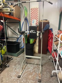 Pull up / Dip Bar Station