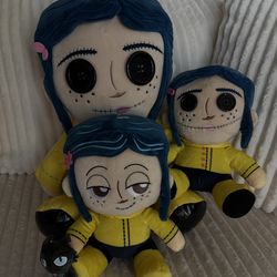 Coraline doll set.