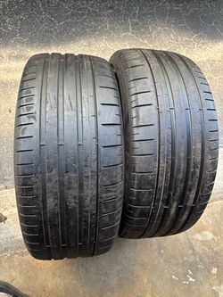 Set of 2 nice Pirelli P-zero 245/35/20 ( We install & balance)
