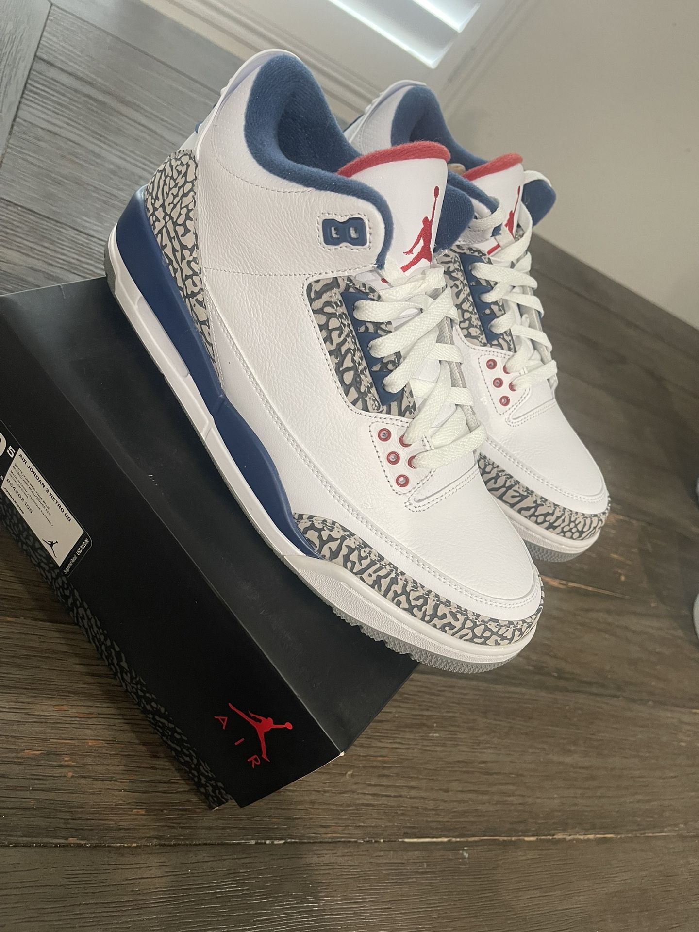 New Jordan 3s True Blue