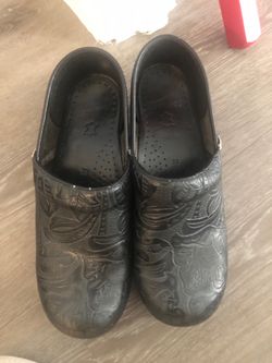 Dansko nurse shoe