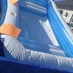 Blow up pool
