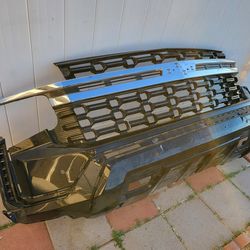 2021 - 2024 Chevy Tahoe/Suburban Front Bumper Cover Oem