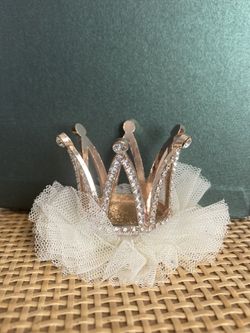 White Mini Crown Hair Accessory
