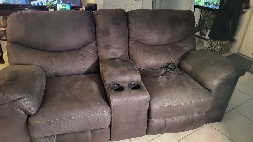 Power Reclining Loveseat