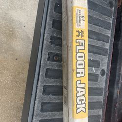 C2 Floor Jack
