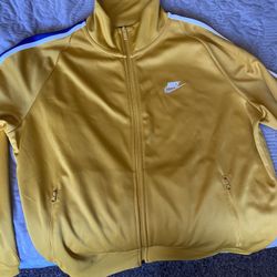 Yellow Nike Sweater Size Large Brand New Never Worn