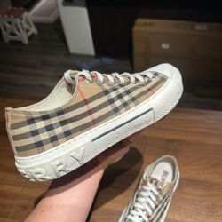 Burberry Shoes