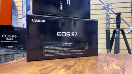 Canon R7 Body 