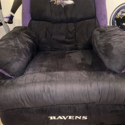 Like New Baltimore Ravens Recliner 