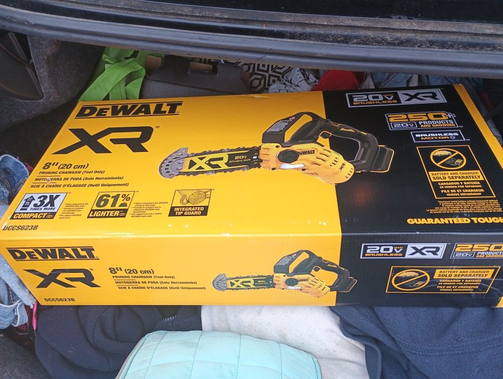 20v DeWalt Pruning Chainsaw 