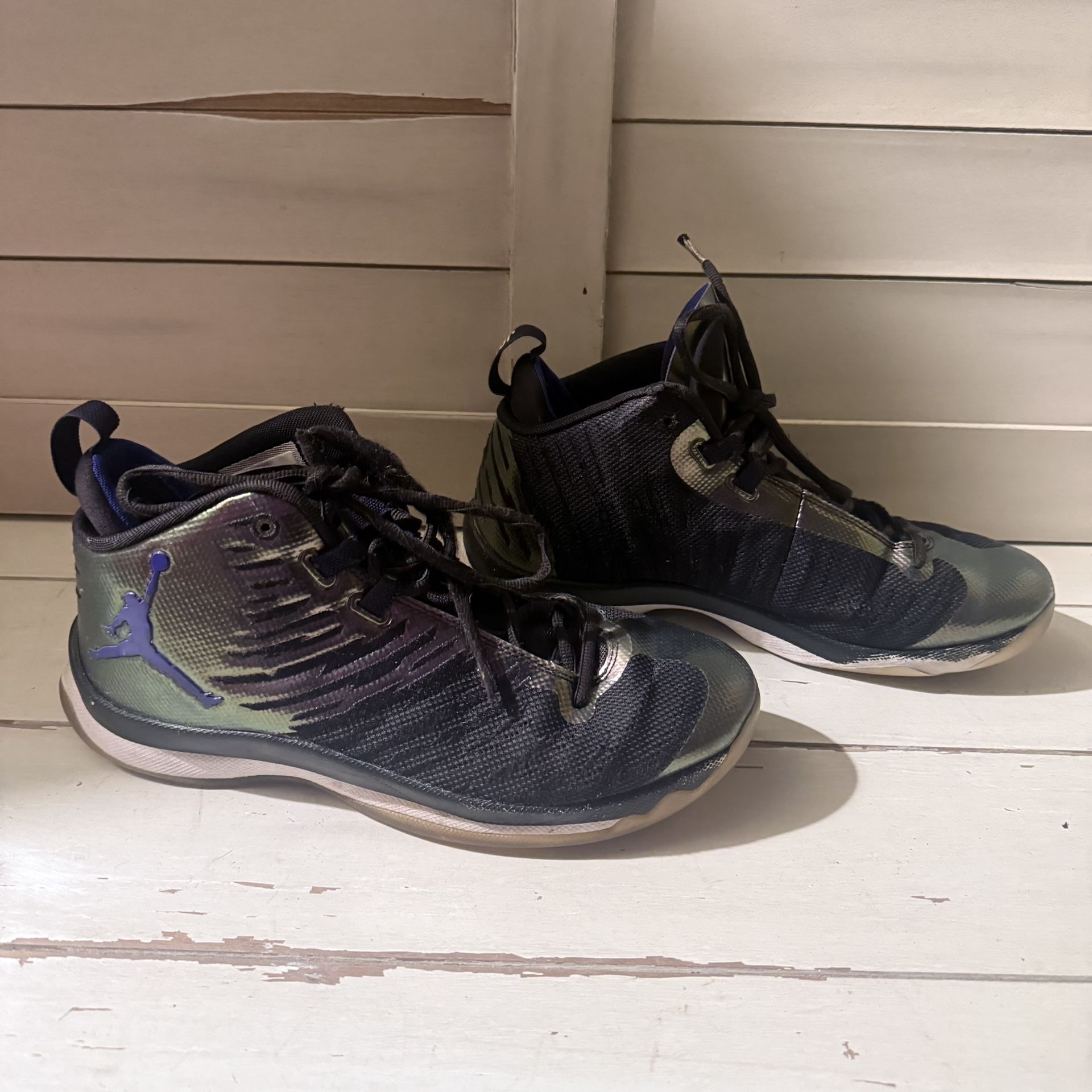Jordan basketball shoes, size 8.5 US (EUR 42) Men