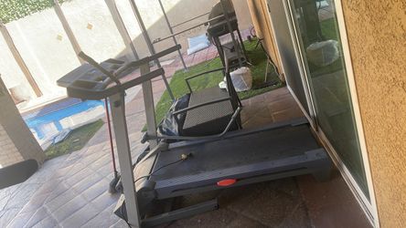 Treadmill w arm swing