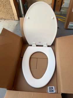 Bemis White Toilet Seat