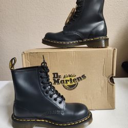 New Dr. Martens 1460 Smooth Leather Lace-up Navy Blue Boots