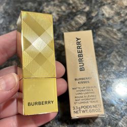 NEW BURBERRY KISSES MATTE LIPSTICK IN RUSSET FULL SIZE $20!