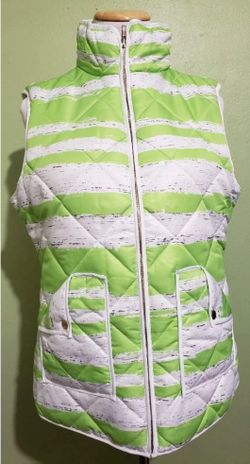 NEW WITH TAGS WOMENS HIVE & HONEY LIME WHITE PUFFER VEST JACKET SIZE LARGE 
