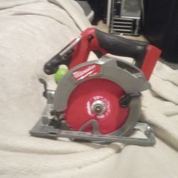 Milwaukee 2833-20 Fuel  6 1/2 In Circular Saw Fue $75