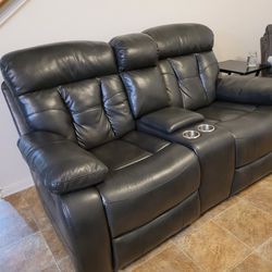 Dual Recliner With Storage