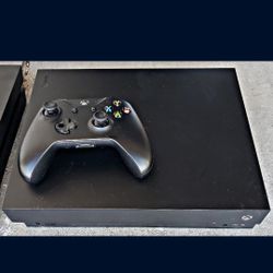 XBOX ONE X 1TB 