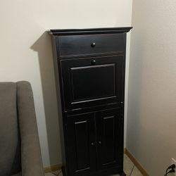 BEAUTIFUL (PEIR ONE) SECRETARY DESKS/poACCENT TABLES… USED FOR HOME SALE STAGING…  $200 Each Or $300/SET / OBO