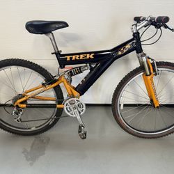 Trek Y5 24 Speed Lightweight Mountain Bike (Excellent Condition)
