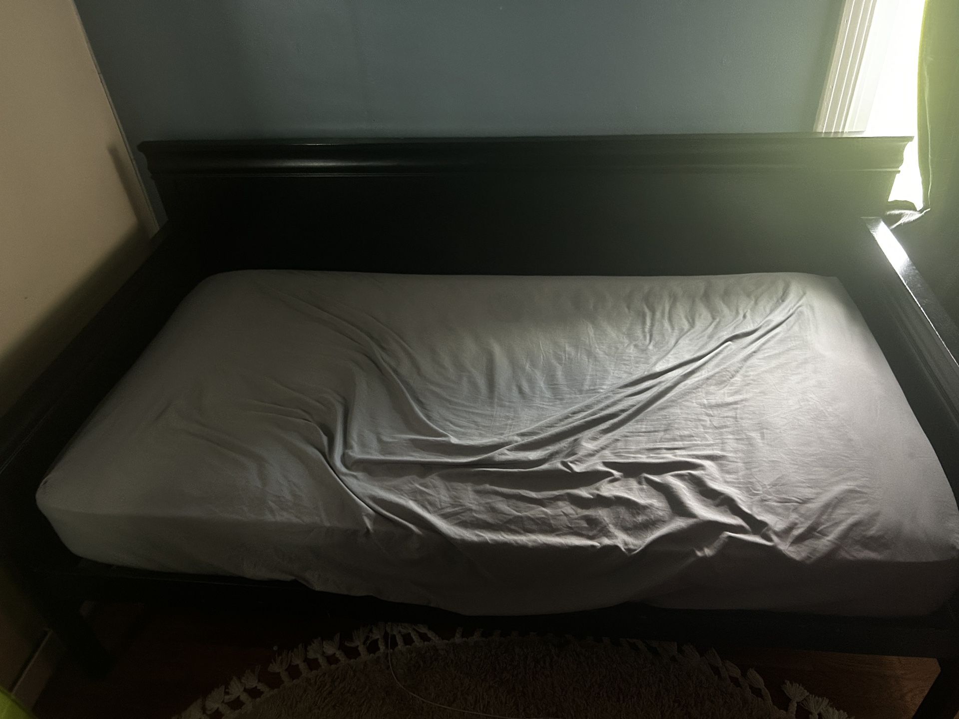 Twin Bed And Mattress 