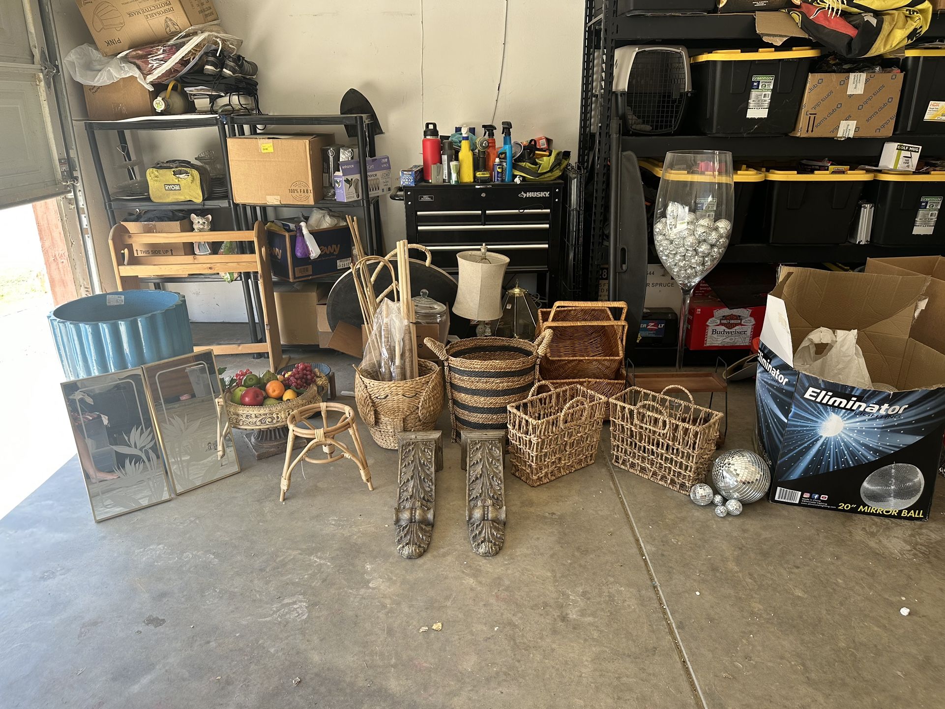 Baskets, Planters, Mirrors- READ DESCRIPTION