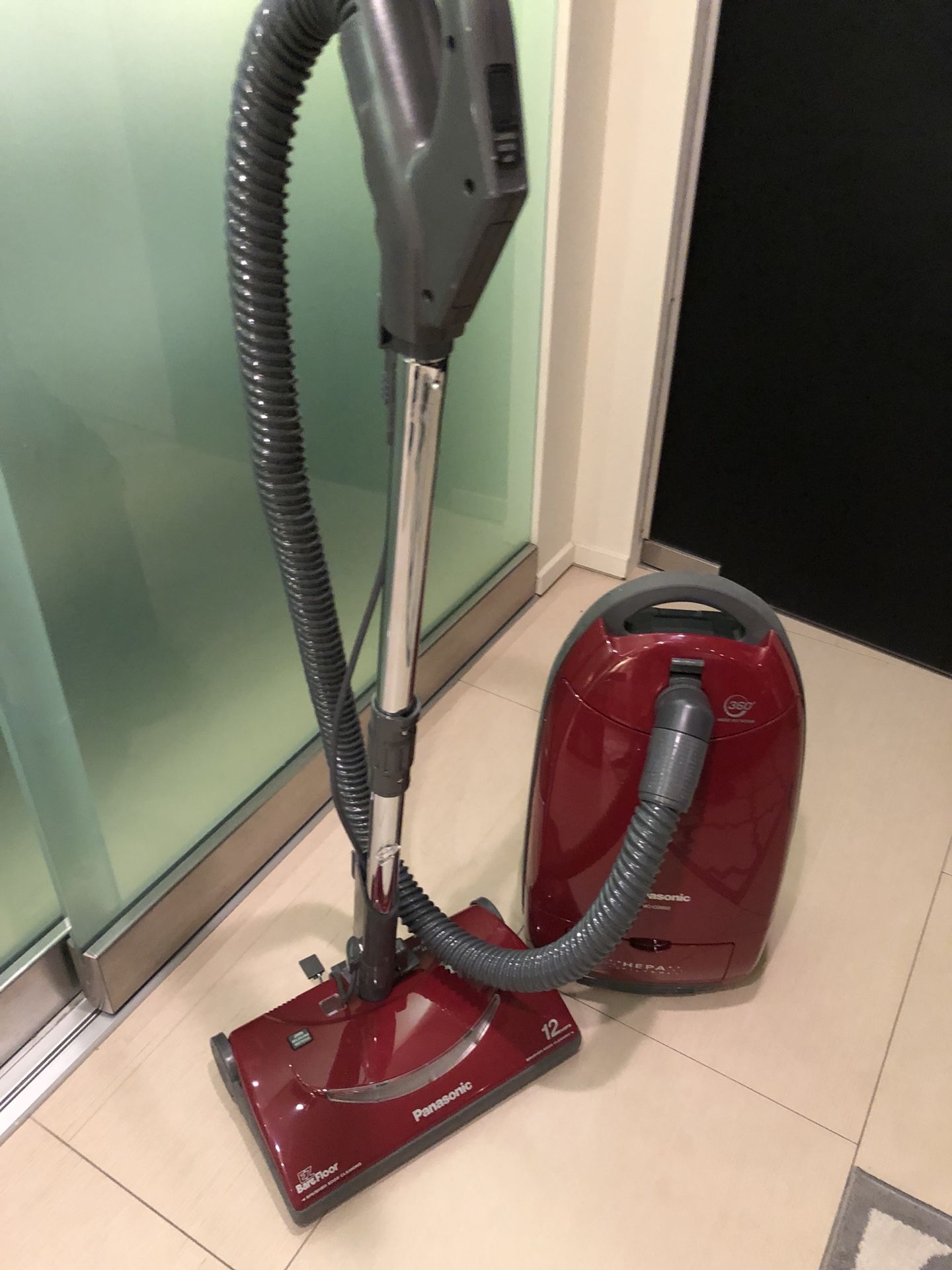 Panasonic MC-CG902 Full Size Bag Canister Vacuum Cleaner - Corded
