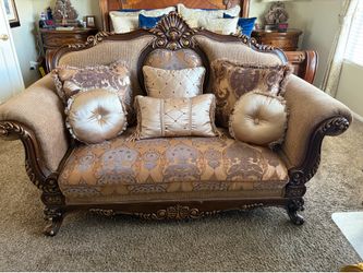 Small Sofa / Loveseat