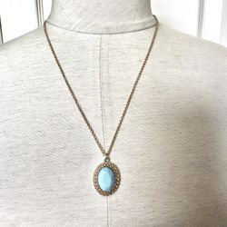 Gold Tone And Blue Pendant Necklace 