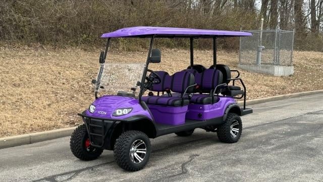 Golf Cart 6 Passenger Like NEW!
