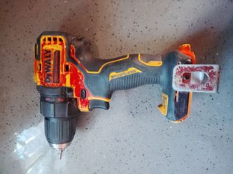 DEWALT Cordless Drill 20V Max  w/ 4Ah Battery