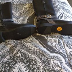 I have some kids size 3 DKNY boots for sale 40.00